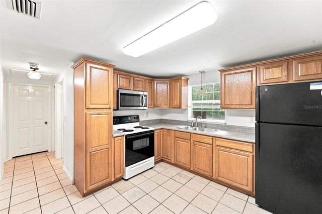 44 VOLUSIA DRIVE, Debary, FL 32713