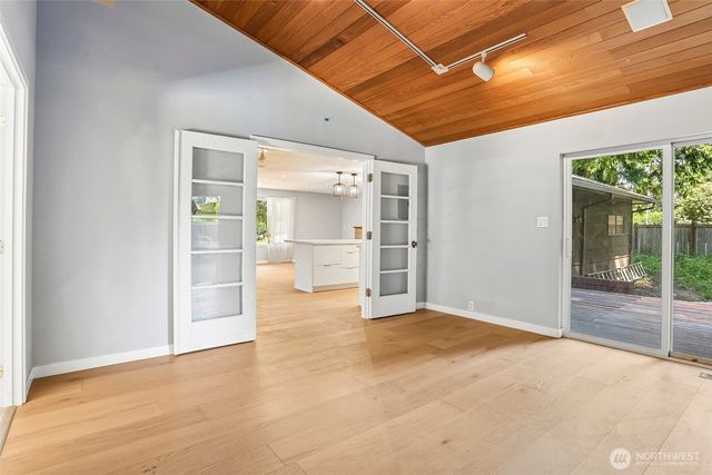 16220 Ambaum Boulevard S, Burien, WA 98148