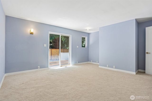 16220 Ambaum Boulevard S, Burien, WA 98148