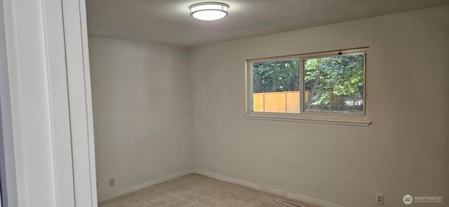 16220 Ambaum Boulevard S, Burien, WA 98148