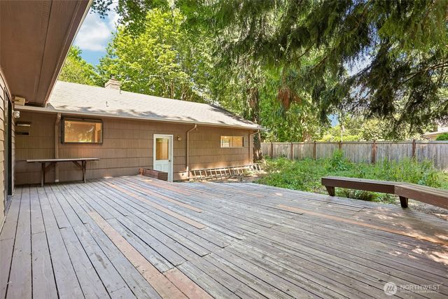 16220 Ambaum Boulevard S, Burien, WA 98148