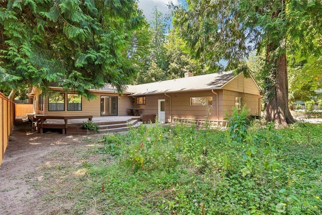 16220 Ambaum Boulevard S, Burien, WA 98148