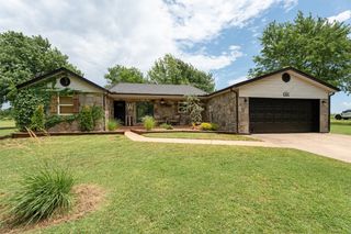 3600 Novak Drive, Mustang, OK 73064