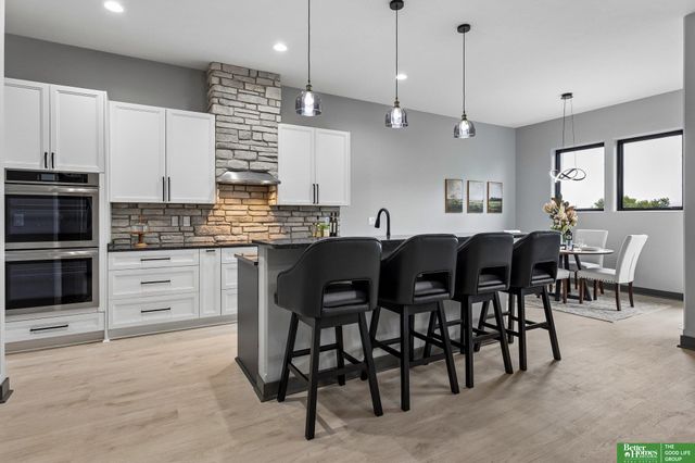 11715 S 119th Street, Papillion, NE 68046