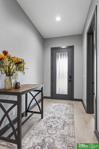 11715 S 119th Street, Papillion, NE 68046
