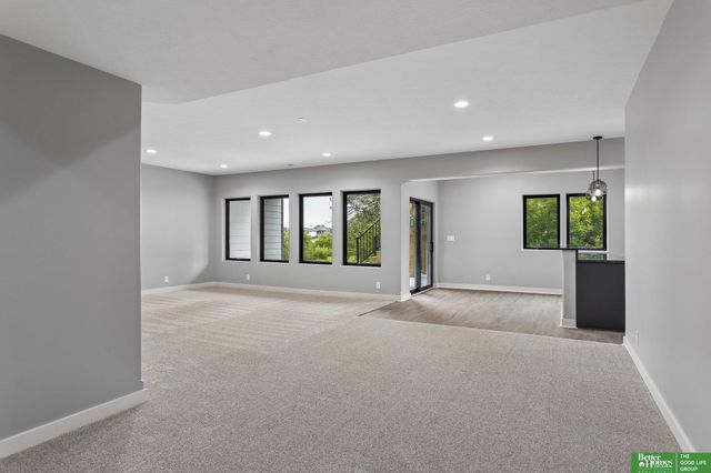 11715 S 119th Street, Papillion, NE 68046