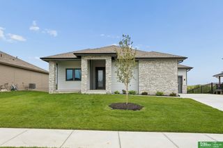 11715 S 119th Street, Papillion, NE 68046