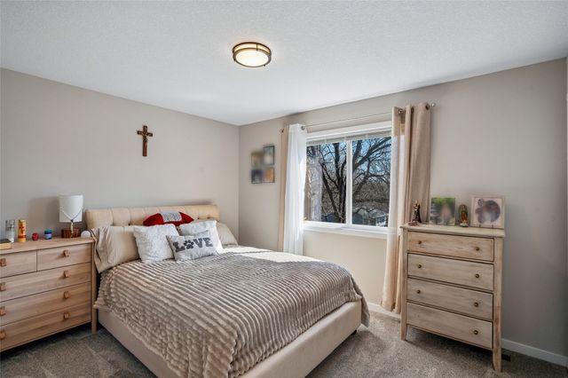 2327 SE 8th Street, Des Moines, IA 50315