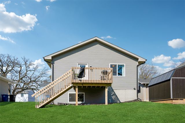 2327 SE 8th Street, Des Moines, IA 50315