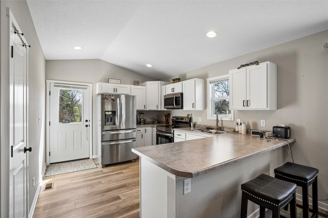 2327 SE 8th Street, Des Moines, IA 50315