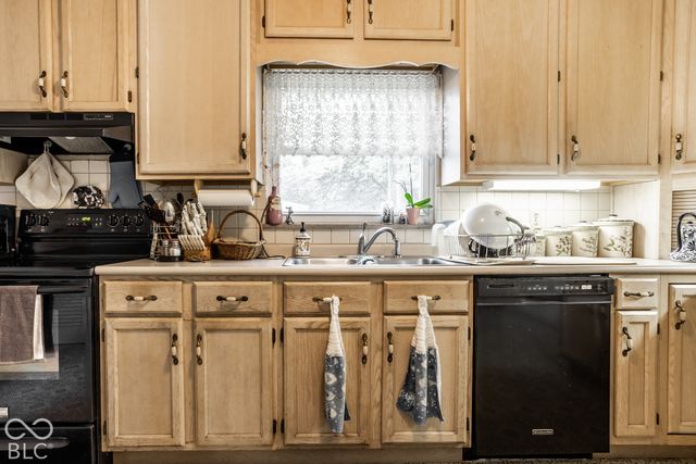 4102 Central Avenue, Indianapolis, IN 46205
