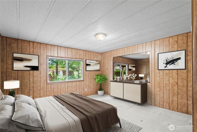 1555 Kimberly Avenue E, Enumclaw, WA 98022