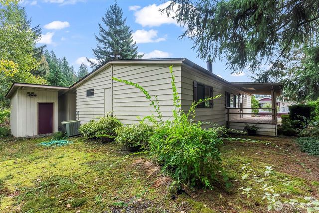 1555 Kimberly Avenue E, Enumclaw, WA 98022