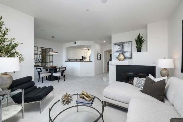300 Baltic Circle 318, Redwood City, CA 94065