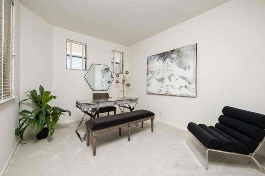 Image 3 of property listing at 300 Baltic Circle 318, Redwood City, CA 94065