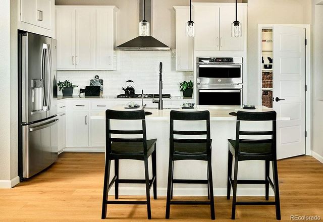 23732 E 33rd Place, Aurora, CO 80019