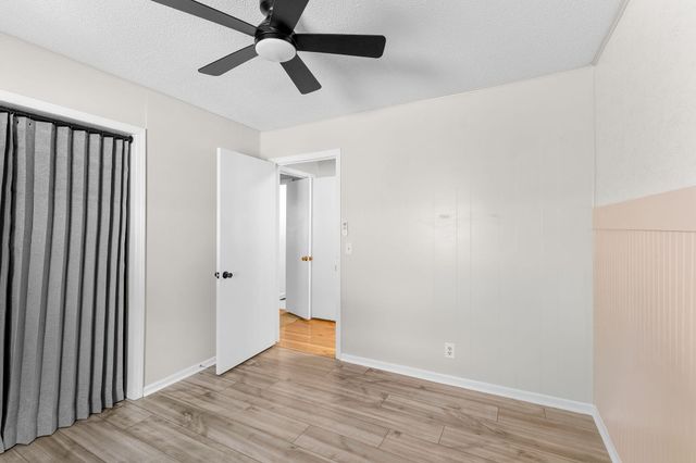 1609 W Berkeley Street, Springfield, MO 65807