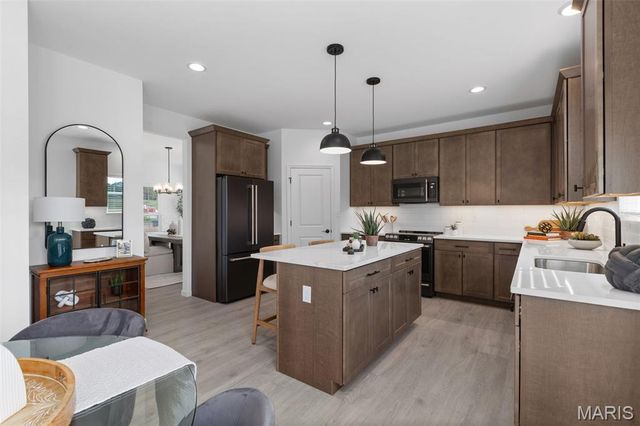 2 Royal II at Koch Park Manors, Florissant, MO 63031