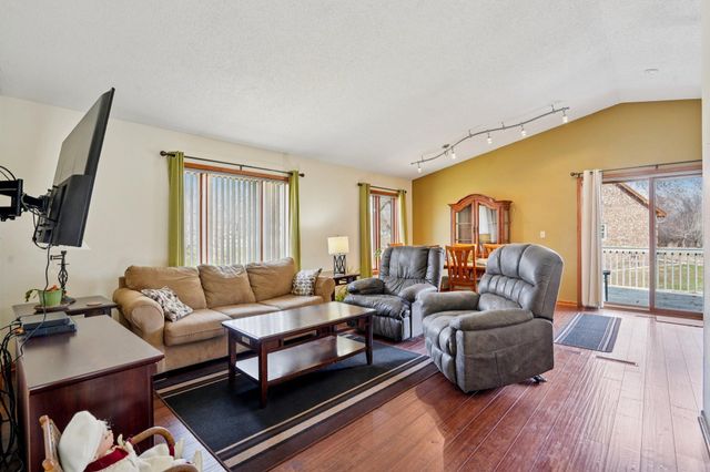 4467 Lynx Court, Eagan, MN 55123