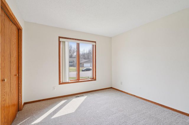 4467 Lynx Court, Eagan, MN 55123