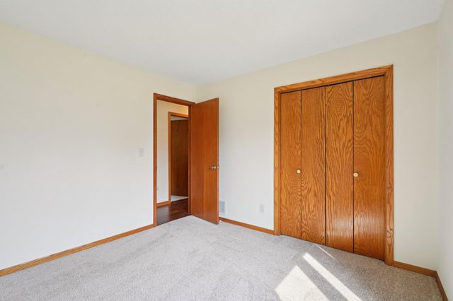 4467 Lynx Court, Eagan, MN 55123