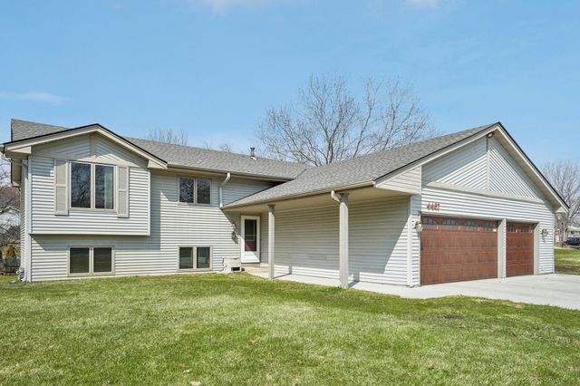 4467 Lynx Court, Eagan, MN 55123