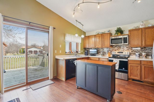 4467 Lynx Court, Eagan, MN 55123