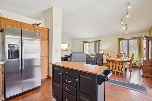 4467 Lynx Court, Eagan, MN 55123