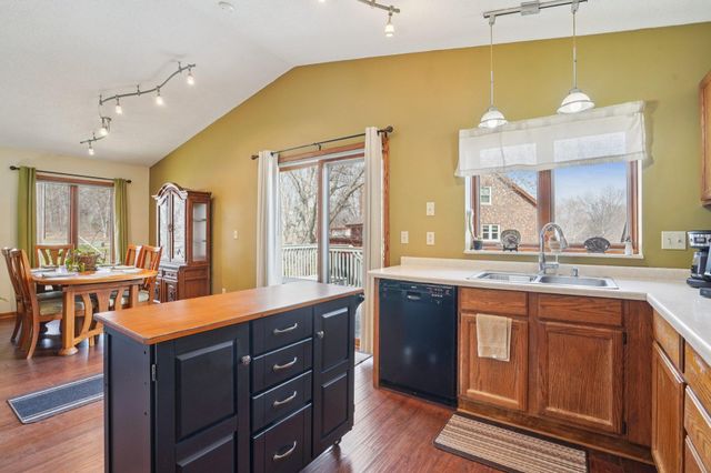 4467 Lynx Court, Eagan, MN 55123