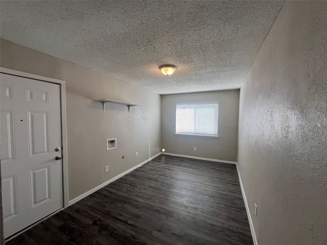 3037 Burning Tree Lane, Garland, TX 75042
