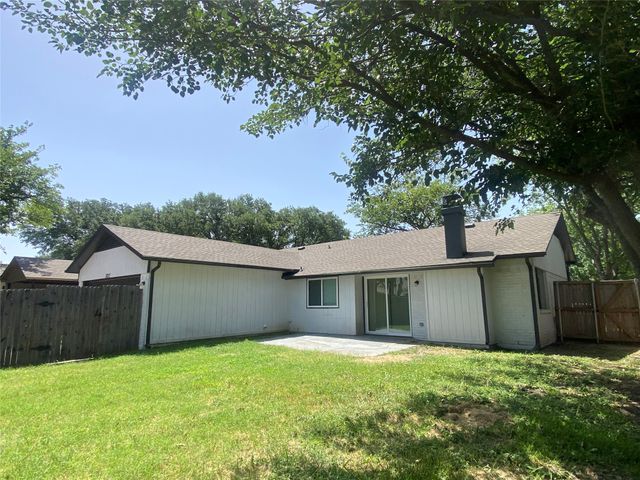 3037 Burning Tree Lane, Garland, TX 75042