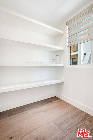 1573 Hi Point Street, Los Angeles, CA 90035