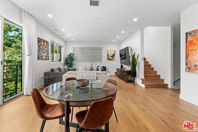 1573 Hi Point Street, Los Angeles, CA 90035