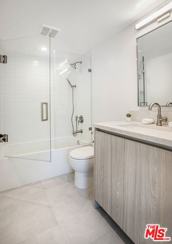 1573 Hi Point Street, Los Angeles, CA 90035