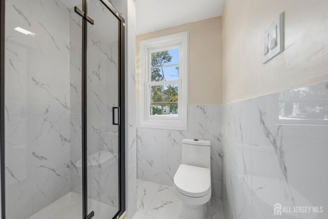 203 S washington Street, Dunellen, NJ 08812