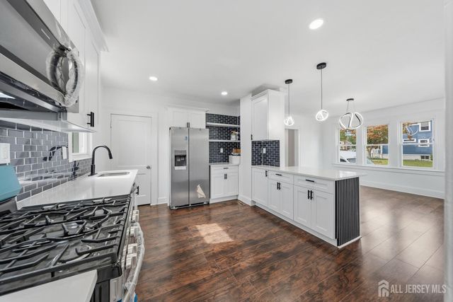 203 S washington Street, Dunellen, NJ 08812