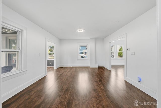 203 S washington Street, Dunellen, NJ 08812
