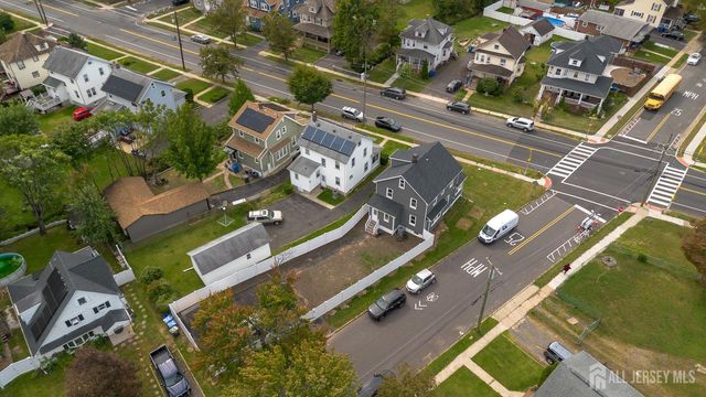 203 S washington Street, Dunellen, NJ 08812