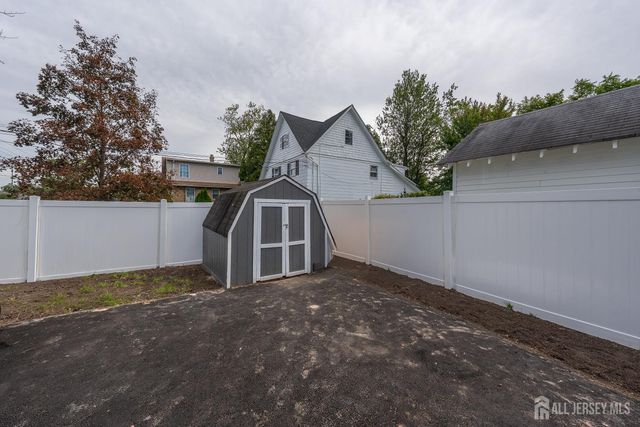203 S washington Street, Dunellen, NJ 08812