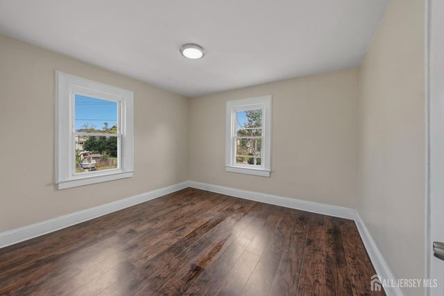 203 S washington Street, Dunellen, NJ 08812