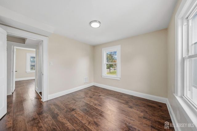 203 S washington Street, Dunellen, NJ 08812