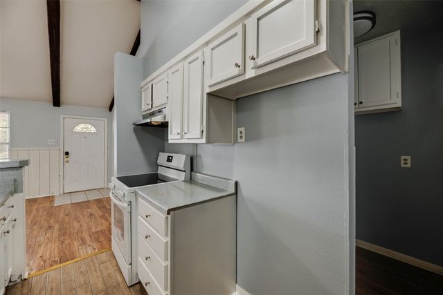1716 Harris Street, Gainesville, TX 76240