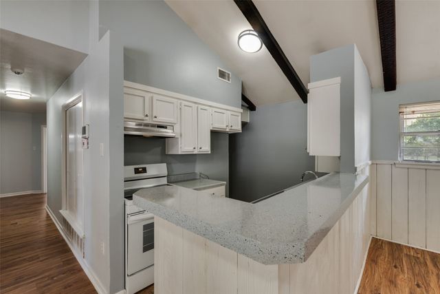 1716 Harris Street, Gainesville, TX 76240