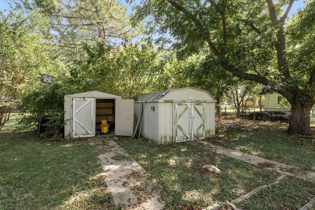 1716 Harris Street, Gainesville, TX 76240