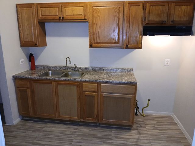 6730 S Clyde Avenue 1, Chicago, IL 60649