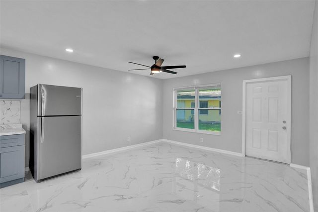 260 NE 41st Street, Oakland Park, FL 33334