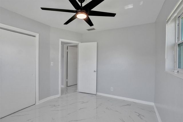 260 NE 41st Street, Oakland Park, FL 33334