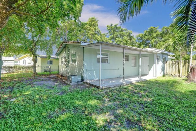 260 NE 41st Street, Oakland Park, FL 33334