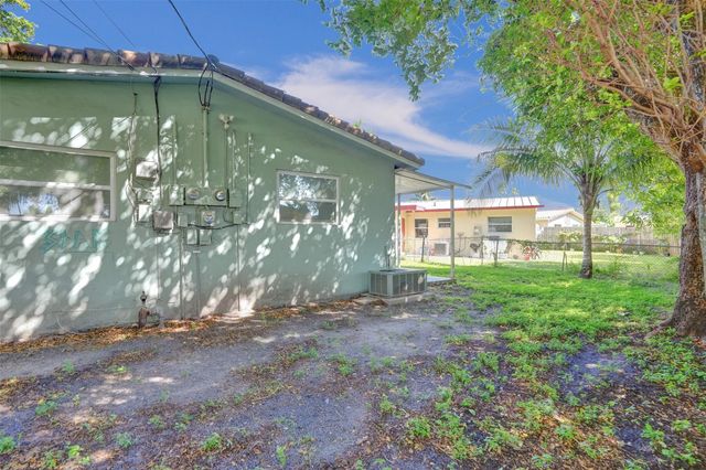 260 NE 41st Street, Oakland Park, FL 33334