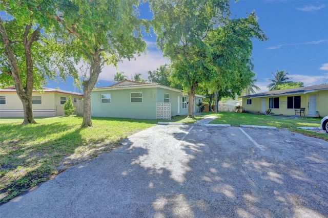 260 NE 41st Street, Oakland Park, FL 33334